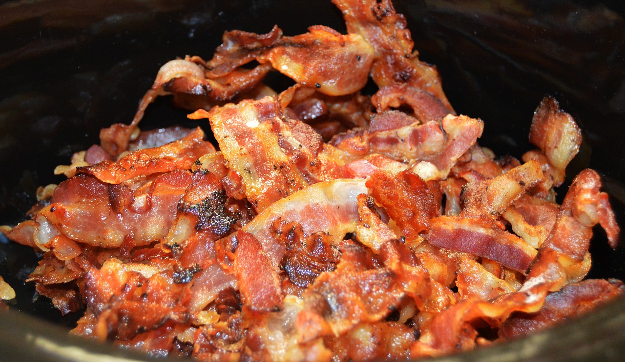 cooked bacon